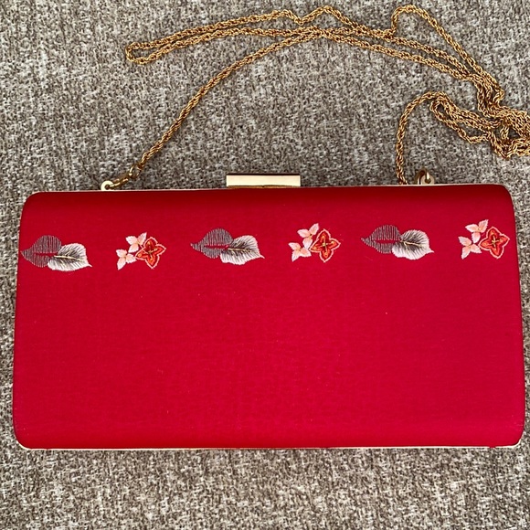Red Synthetic Embroidered Clutch Purse - Picture 1 of 10